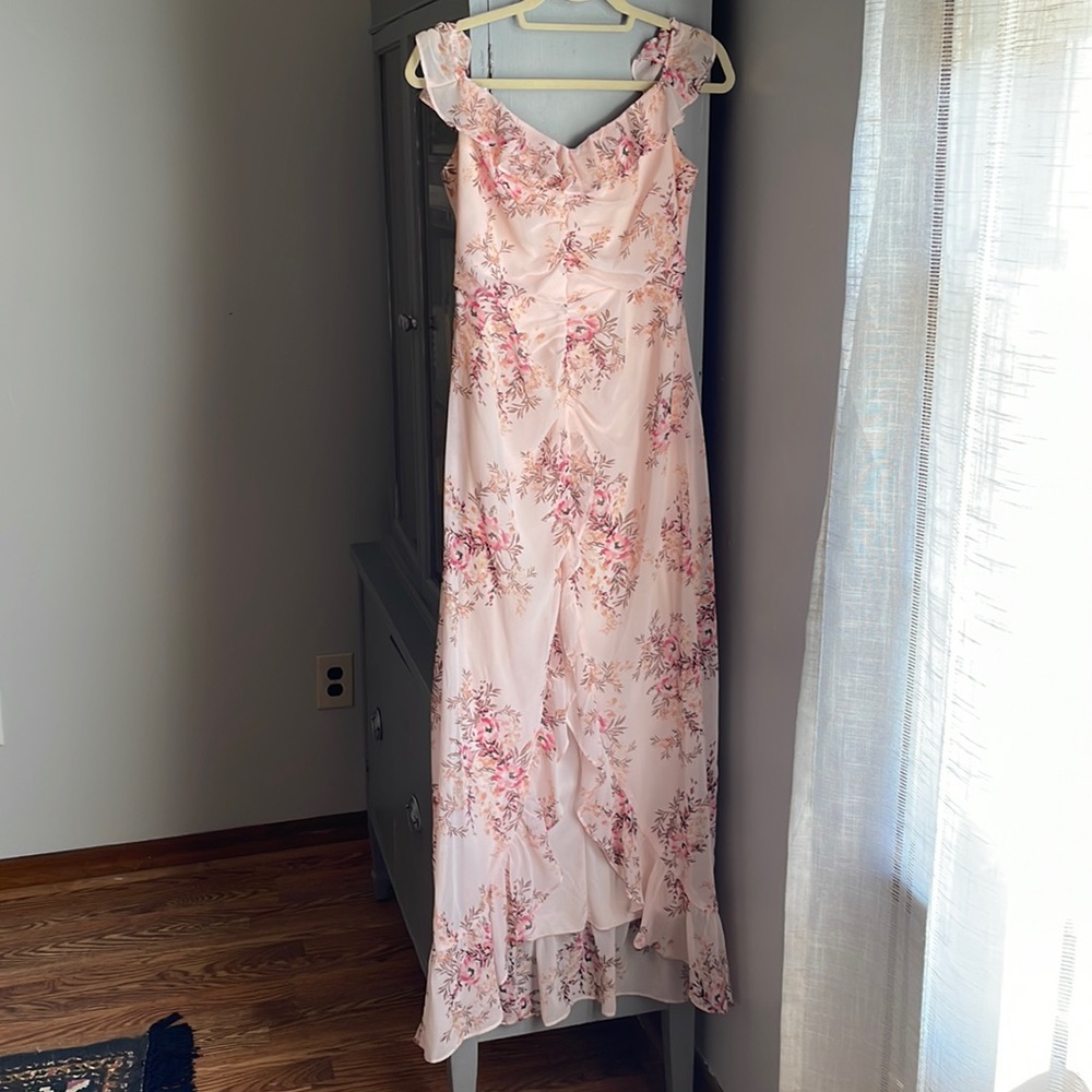 Light pink floral size 9 City Studio dress